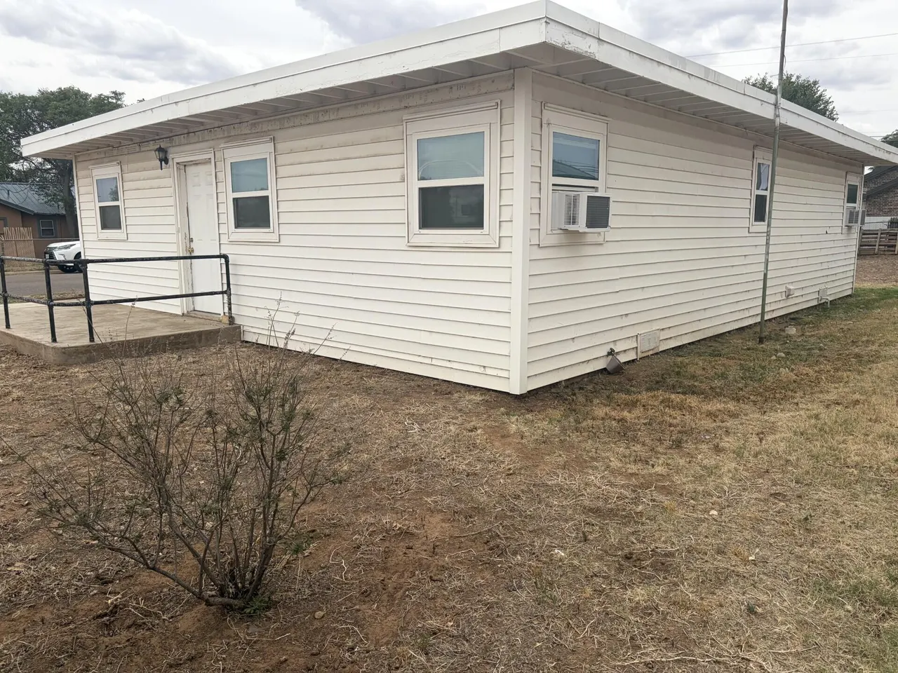 Photo 3 — 501 Avenue D, Abernathy, TX 79311