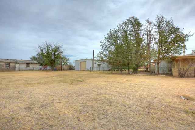 Photo 5 — 905 10th Street, Ralls, TX 79357