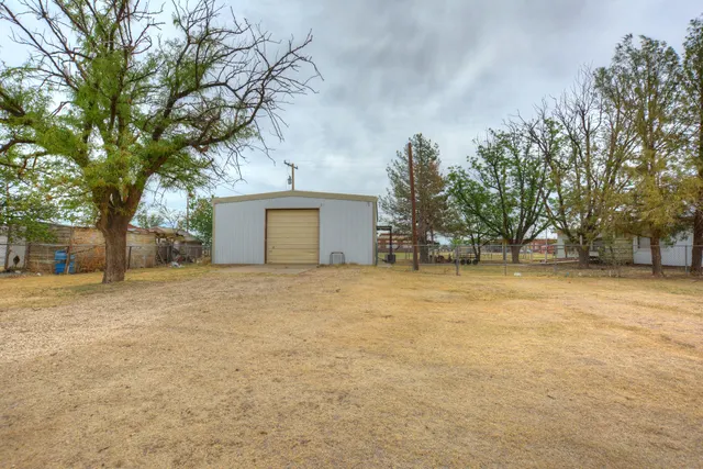 Photo 6 — 905 10th Street, Ralls, TX 79357