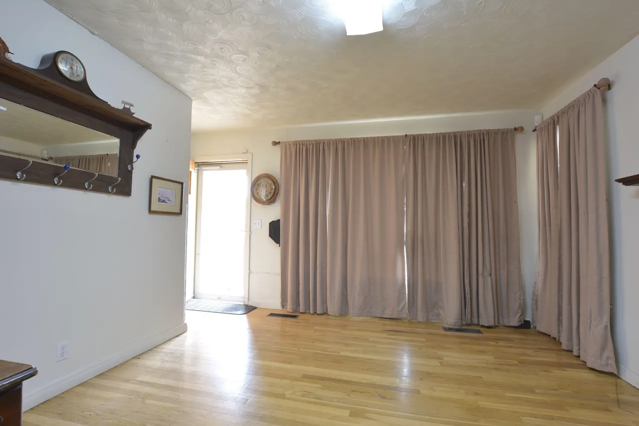 Photo 7 — 905 10th Street, Ralls, TX 79357