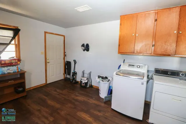 Photo 8 — 709 W Ross Street, Floydada, TX 79235