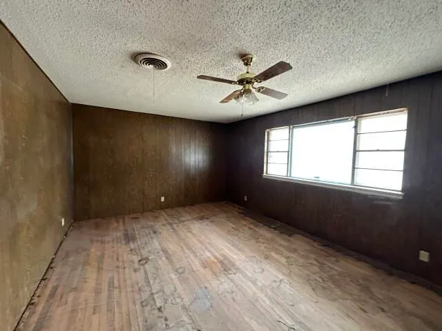 Photo 4 — 1005 136th Street, Lubbock, TX 79423