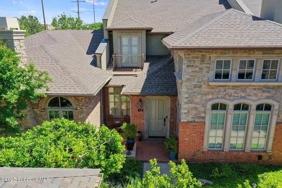 Photo 3 — 4501 19th Street 6, Lubbock, TX 79407