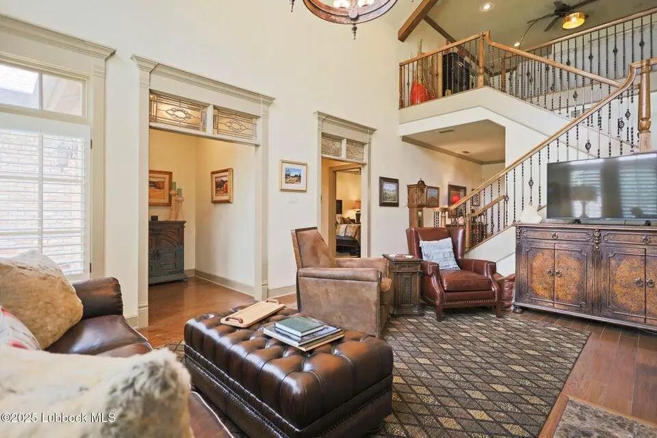 Photo 8 — 4501 19th Street 6, Lubbock, TX 79407