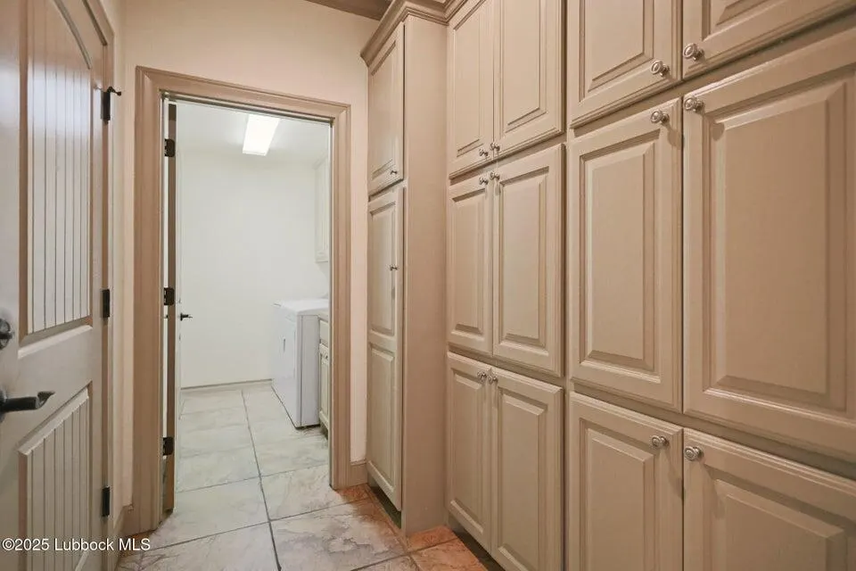 Photo 24 — 4501 19th Street 6, Lubbock, TX 79407