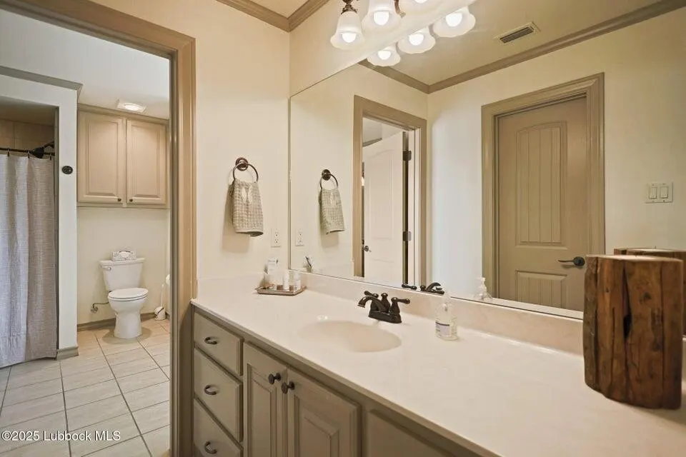 Photo 37 — 4501 19th Street 6, Lubbock, TX 79407