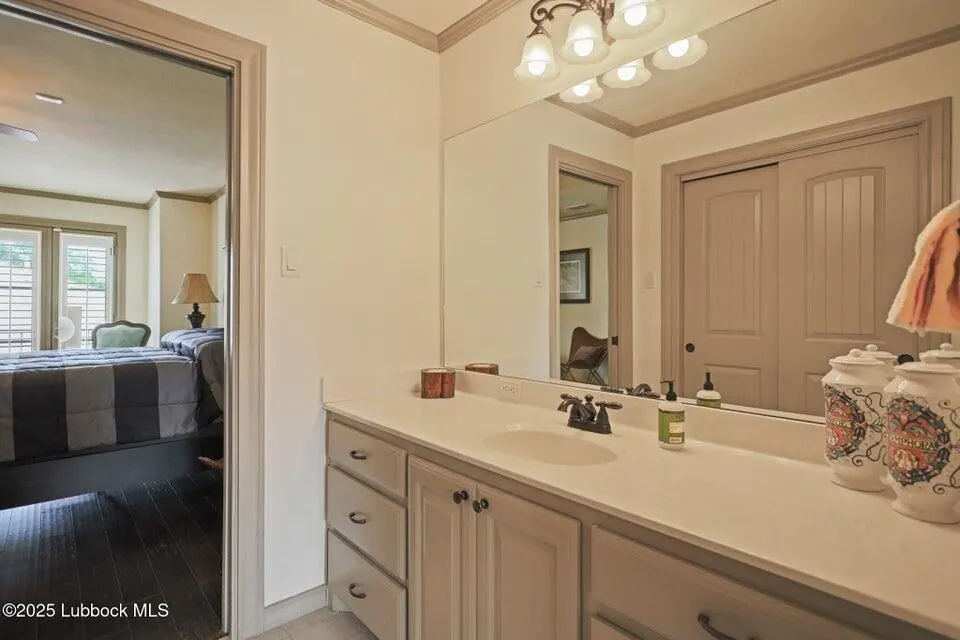 Photo 41 — 4501 19th Street 6, Lubbock, TX 79407