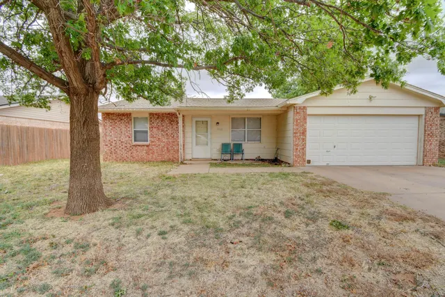 Photo 2 — 5526 Harvard Street, Lubbock, TX 79416