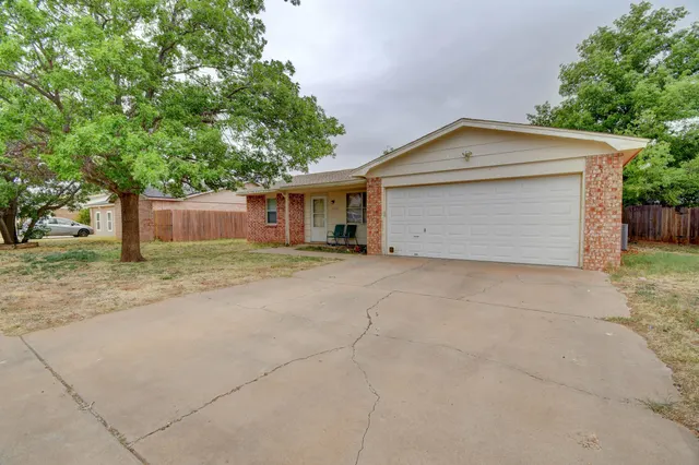 Photo 4 — 5526 Harvard Street, Lubbock, TX 79416
