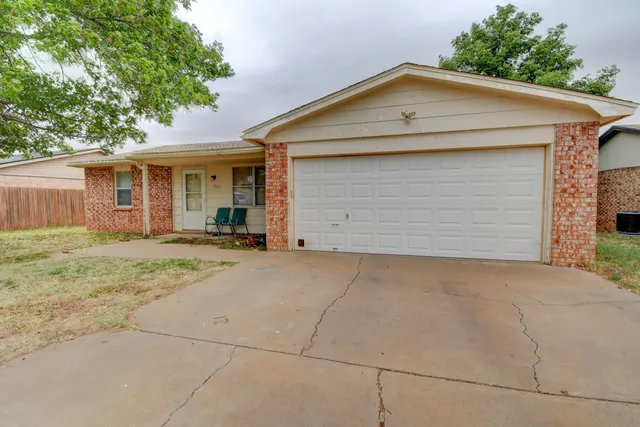Photo 5 — 5526 Harvard Street, Lubbock, TX 79416