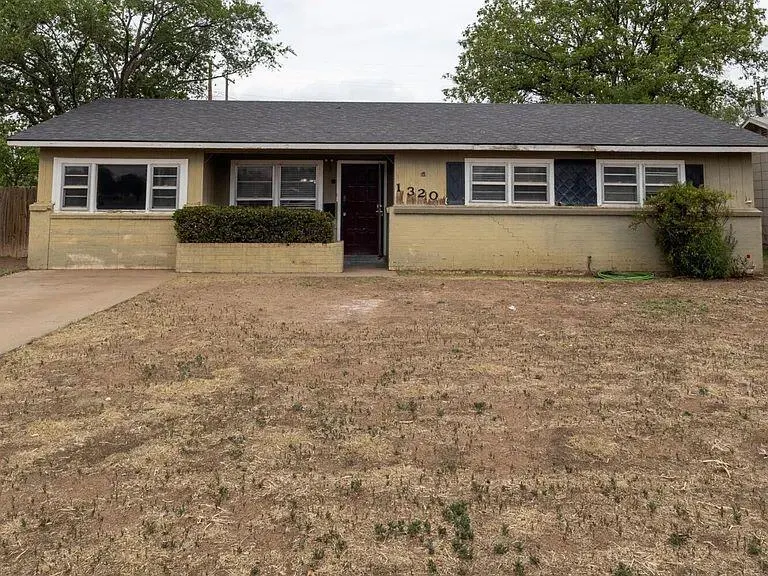 Front exterior — 1320 43rd Street, Lubbock, TX 79412