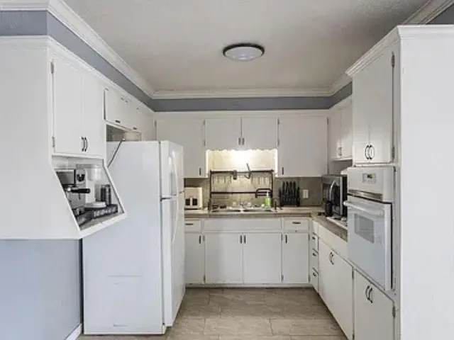 Photo 7 — 1320 43rd Street, Lubbock, TX 79412
