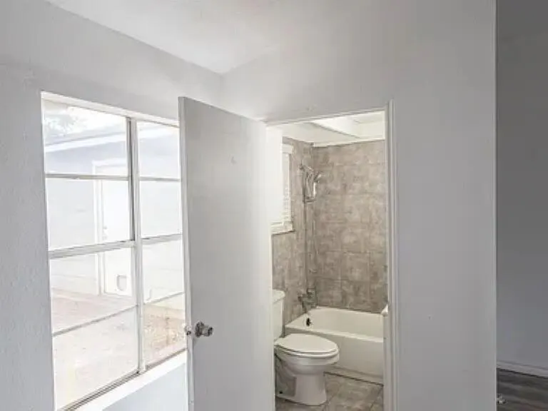 Photo 11 — 1320 43rd Street, Lubbock, TX 79412