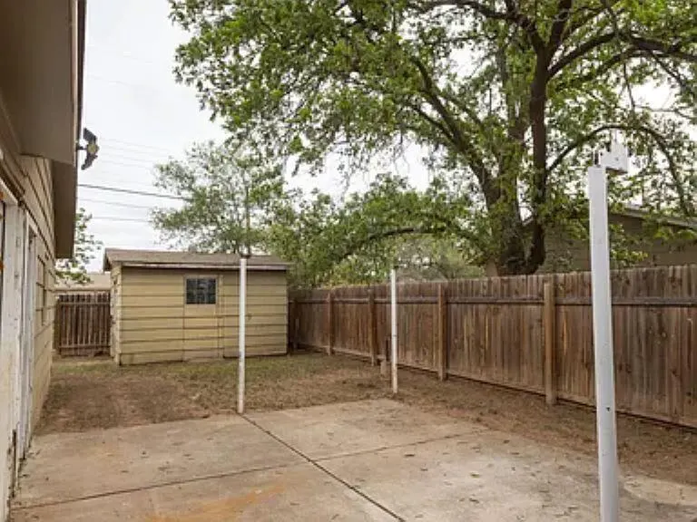 Photo 20 — 1320 43rd Street, Lubbock, TX 79412