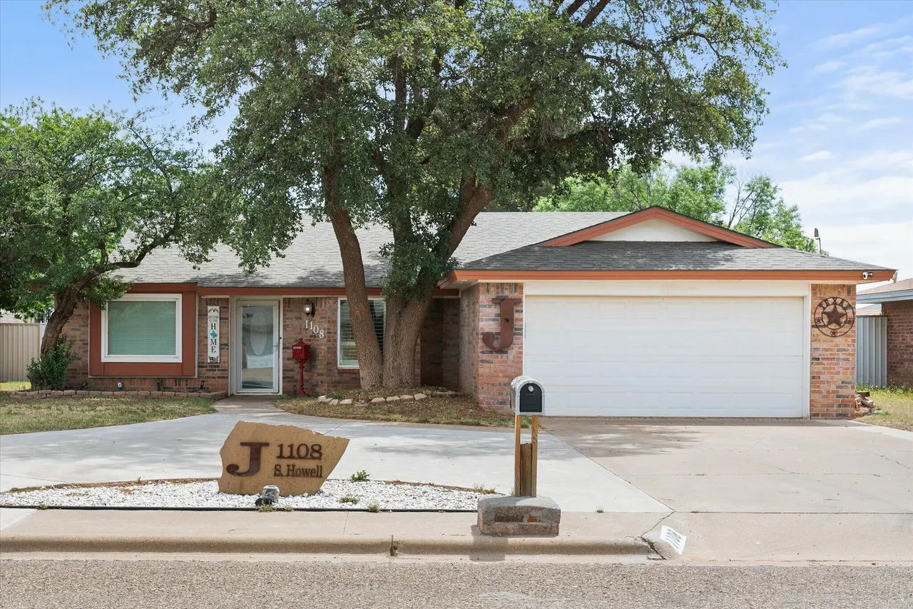 Photo 4 — 1108 S Howell Street, Brownfield, TX 79316