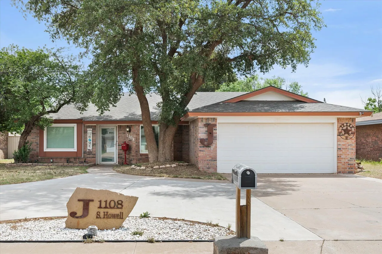 Photo 6 — 1108 S Howell Street, Brownfield, TX 79316