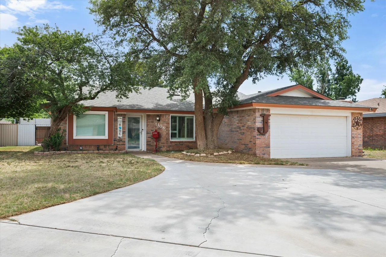 Photo 9 — 1108 S Howell Street, Brownfield, TX 79316