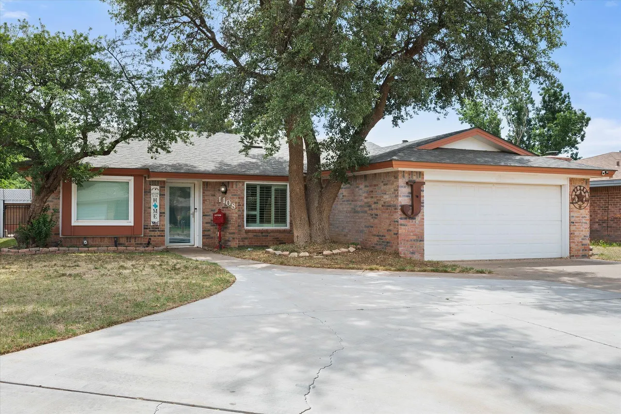 Photo 10 — 1108 S Howell Street, Brownfield, TX 79316