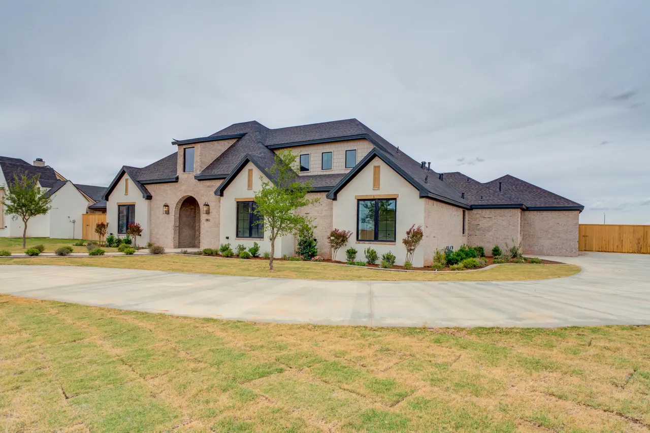 Photo 3 — 2802 151st Street, Lubbock, TX 79423