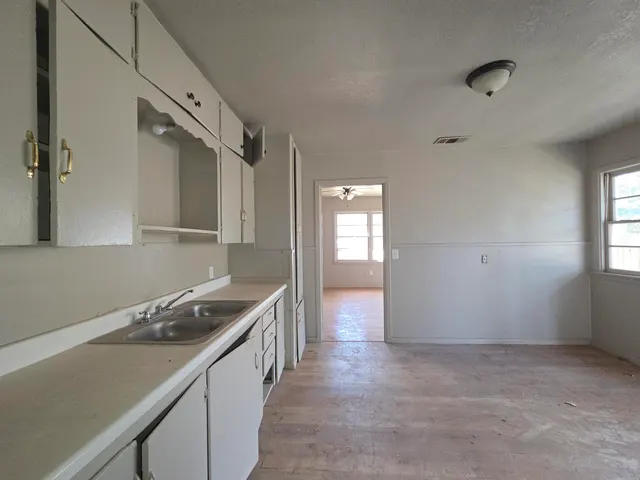 Front exterior — 614 39th Street, Lubbock, TX 79404