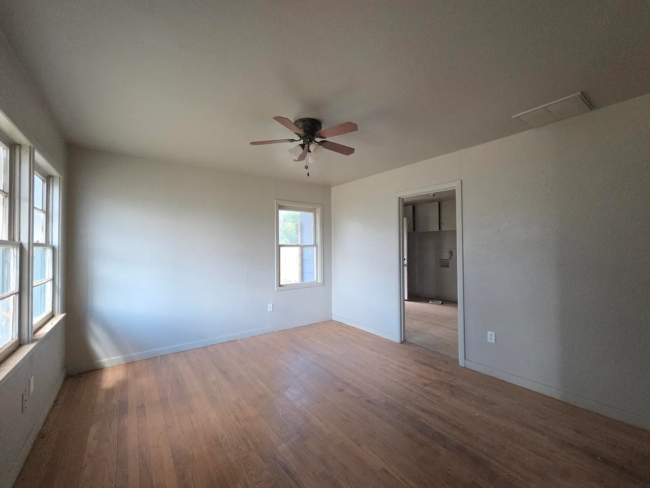 Photo 16 — 614 39th Street, Lubbock, TX 79404