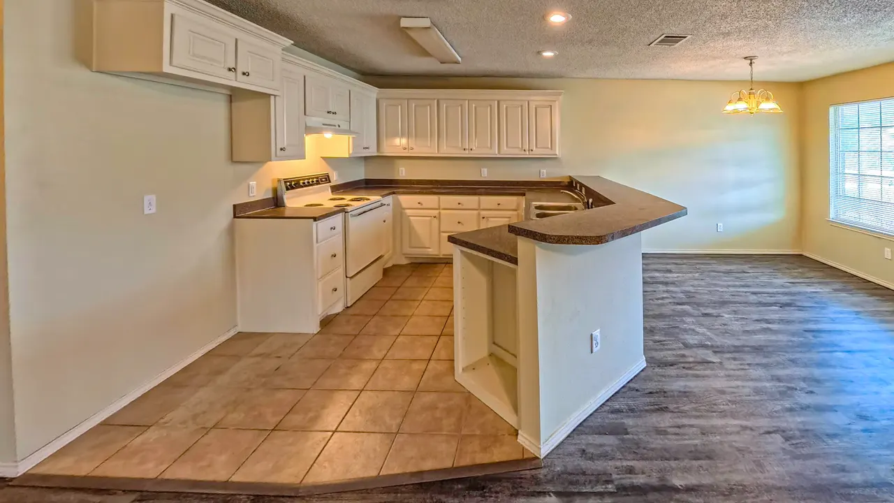 Photo 5 — 3102 110th Street, Lubbock, TX 79423