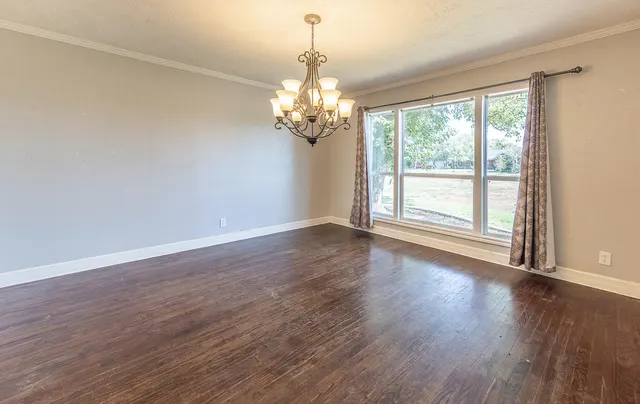Photo 8 — 304 Cactus Drive, Levelland, TX 79336