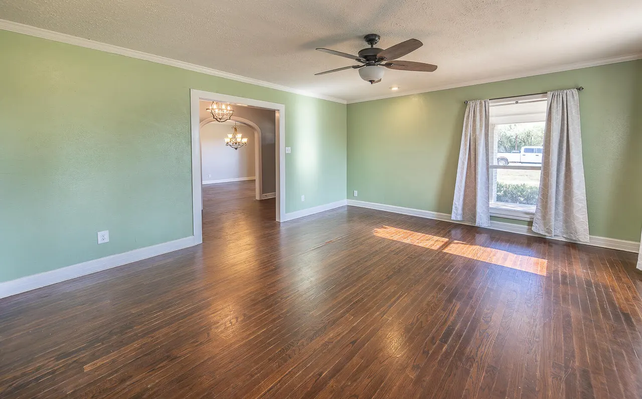 Photo 6 — 304 Cactus Drive, Levelland, TX 79336