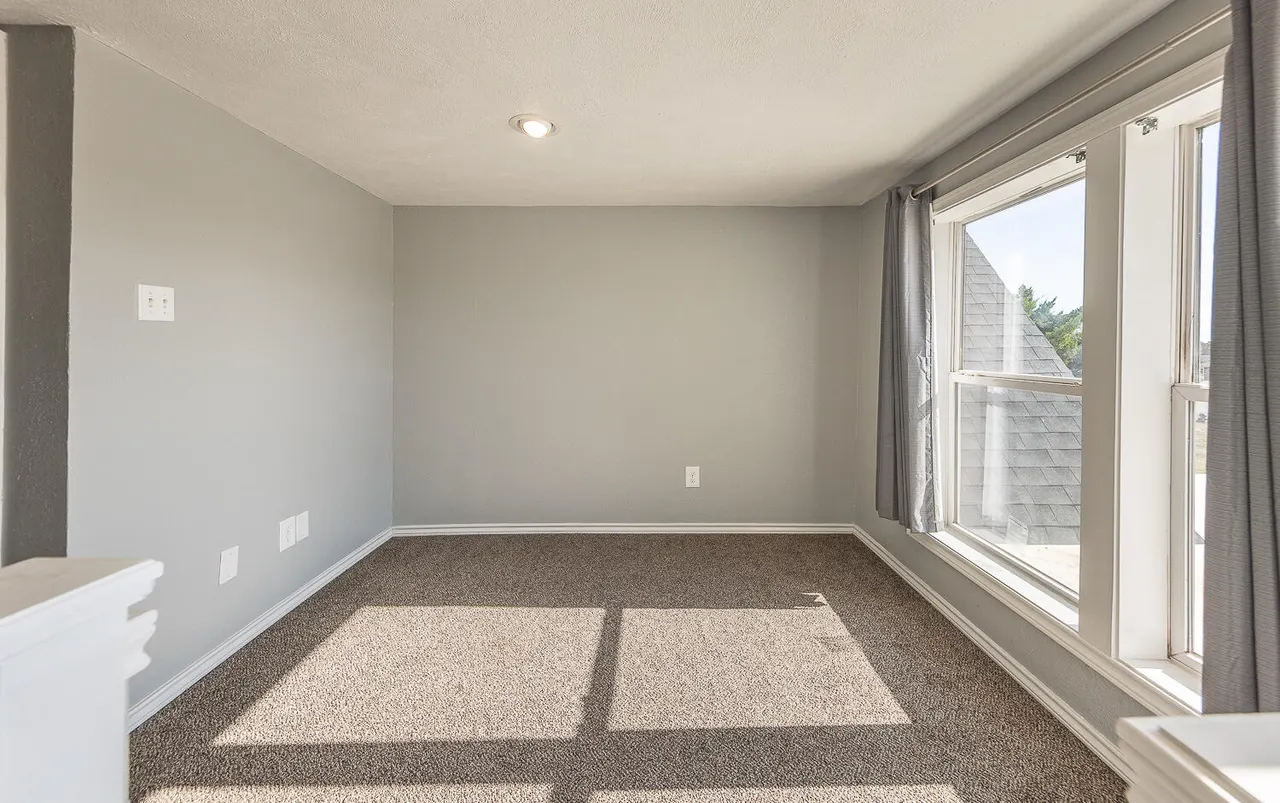 Photo 15 — 304 Cactus Drive, Levelland, TX 79336