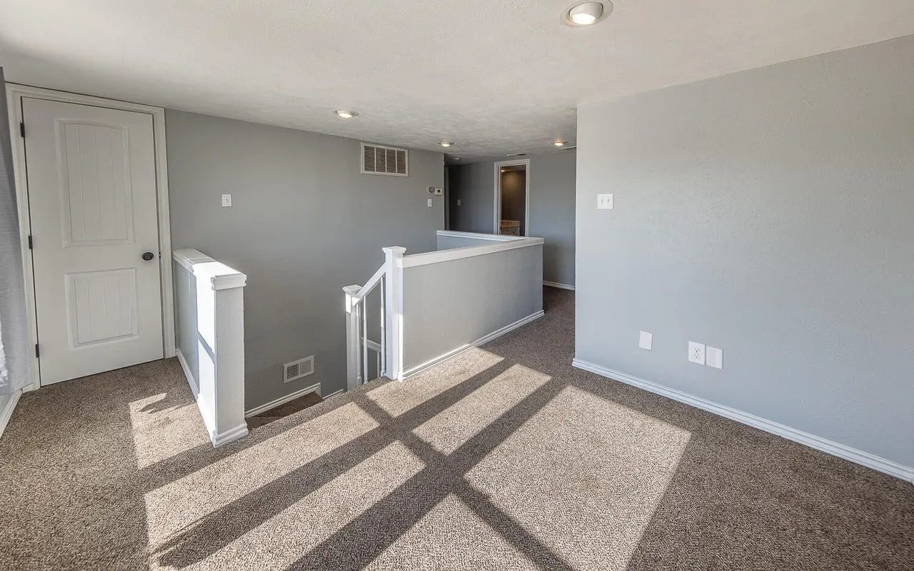 Photo 16 — 304 Cactus Drive, Levelland, TX 79336