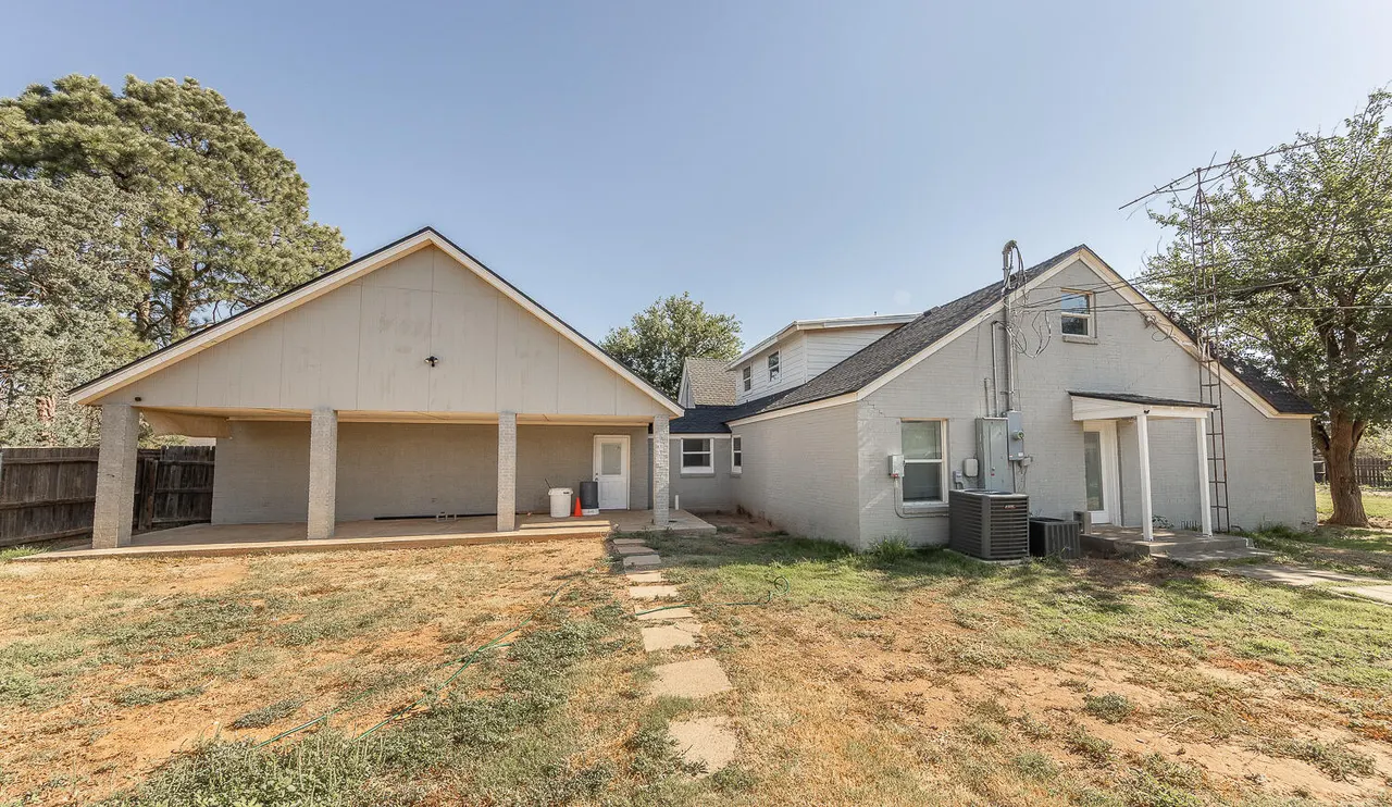 Photo 24 — 304 Cactus Drive, Levelland, TX 79336