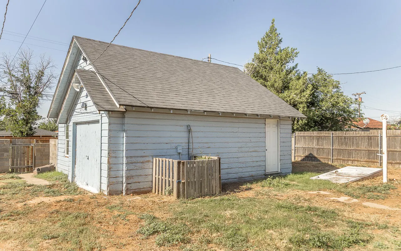 Photo 25 — 304 Cactus Drive, Levelland, TX 79336