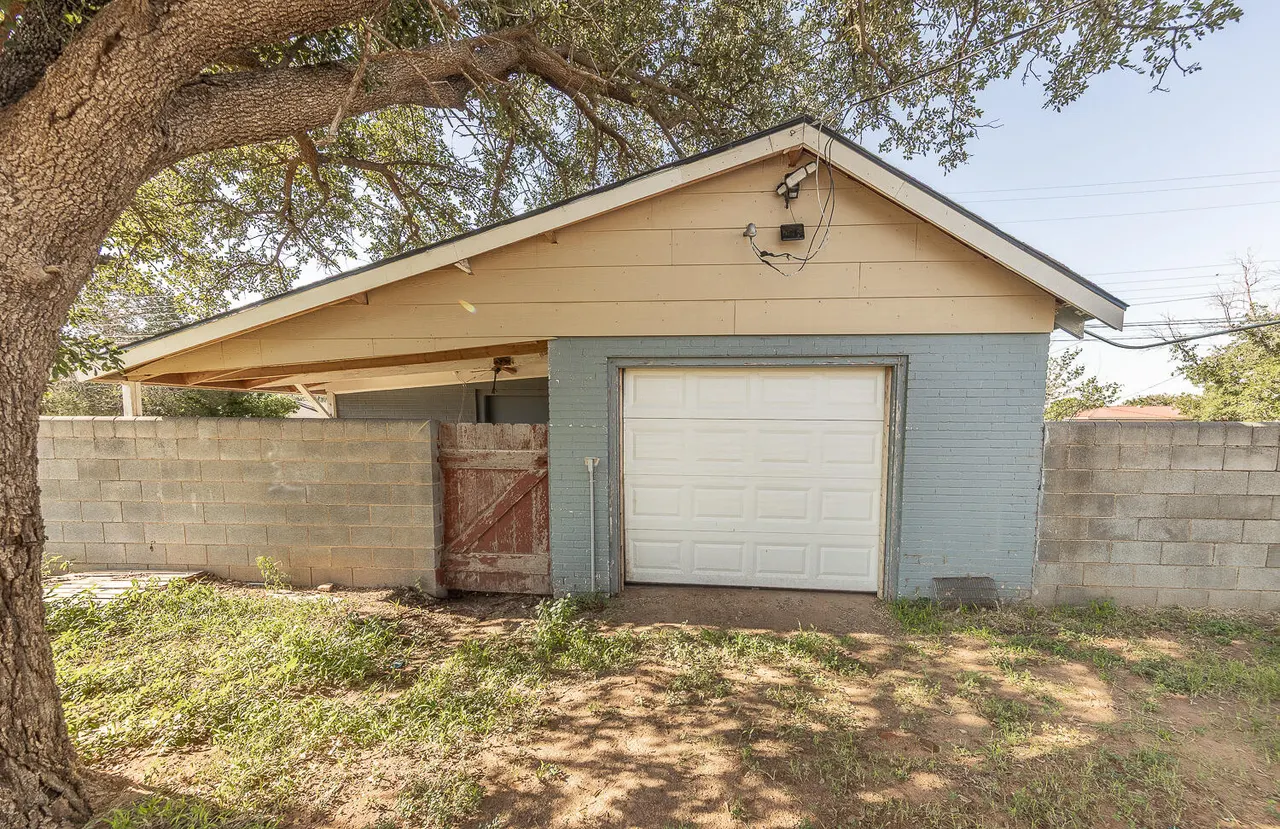 Photo 28 — 304 Cactus Drive, Levelland, TX 79336