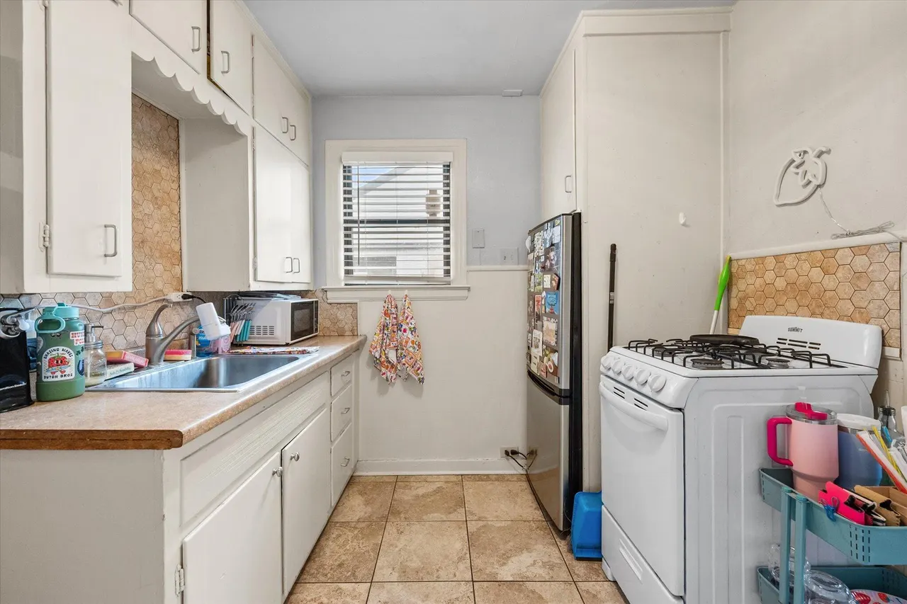 Photo 34 — 2420 25th Street, Lubbock, TX 79411