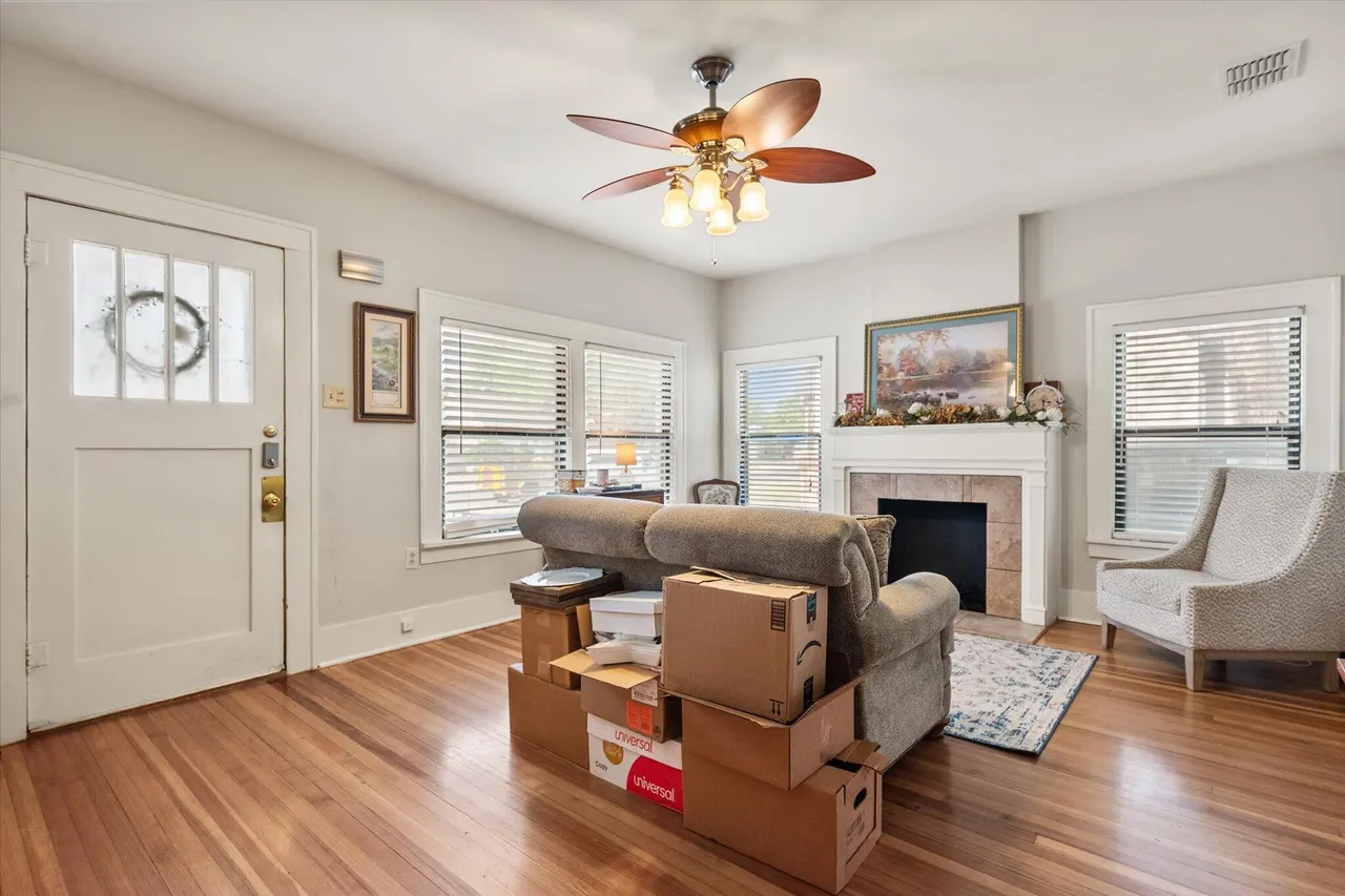 Photo 7 — 2420 25th Street, Lubbock, TX 79411