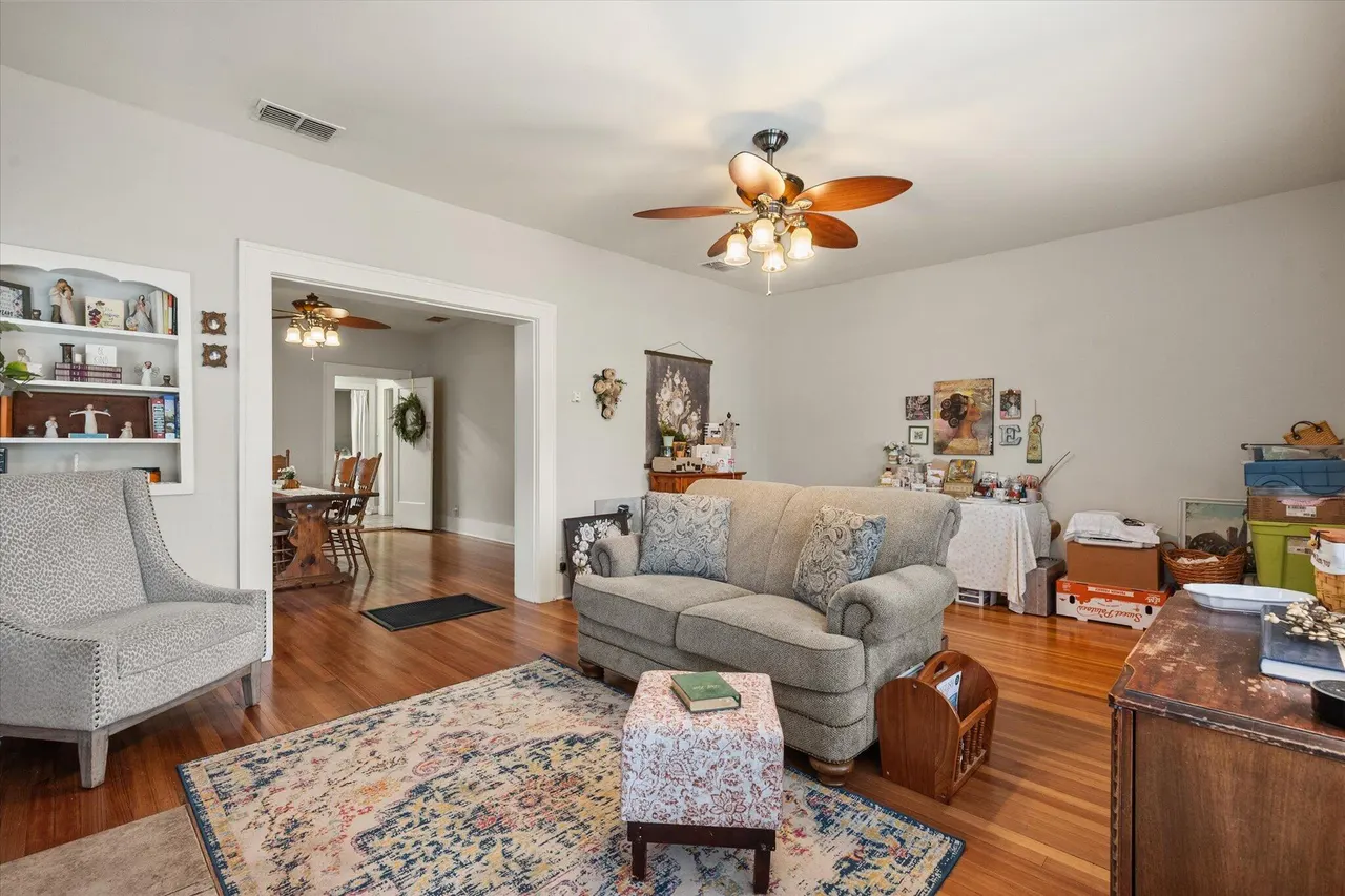 Photo 9 — 2420 25th Street, Lubbock, TX 79411