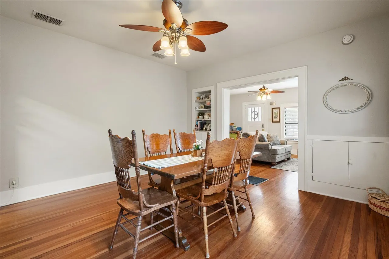 Photo 11 — 2420 25th Street, Lubbock, TX 79411