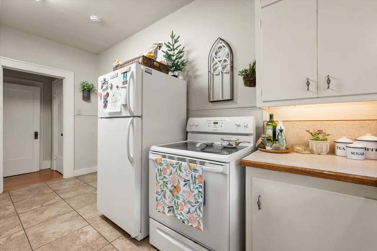 Photo 17 — 2420 25th Street, Lubbock, TX 79411