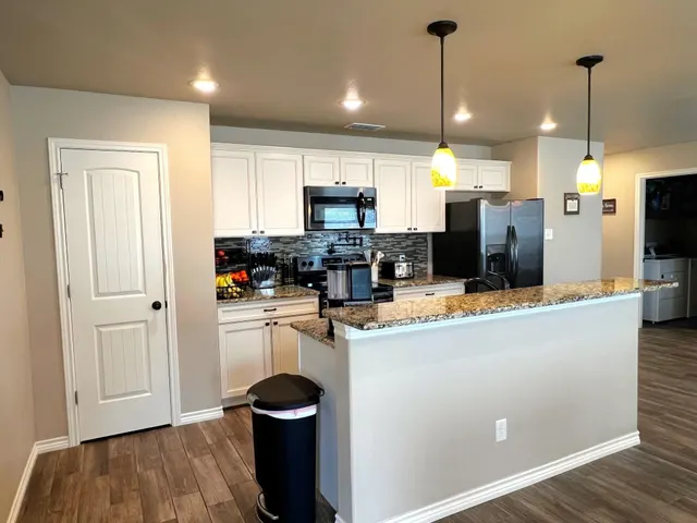Photo 4 — 8803 10th Place, Lubbock, TX 79416
