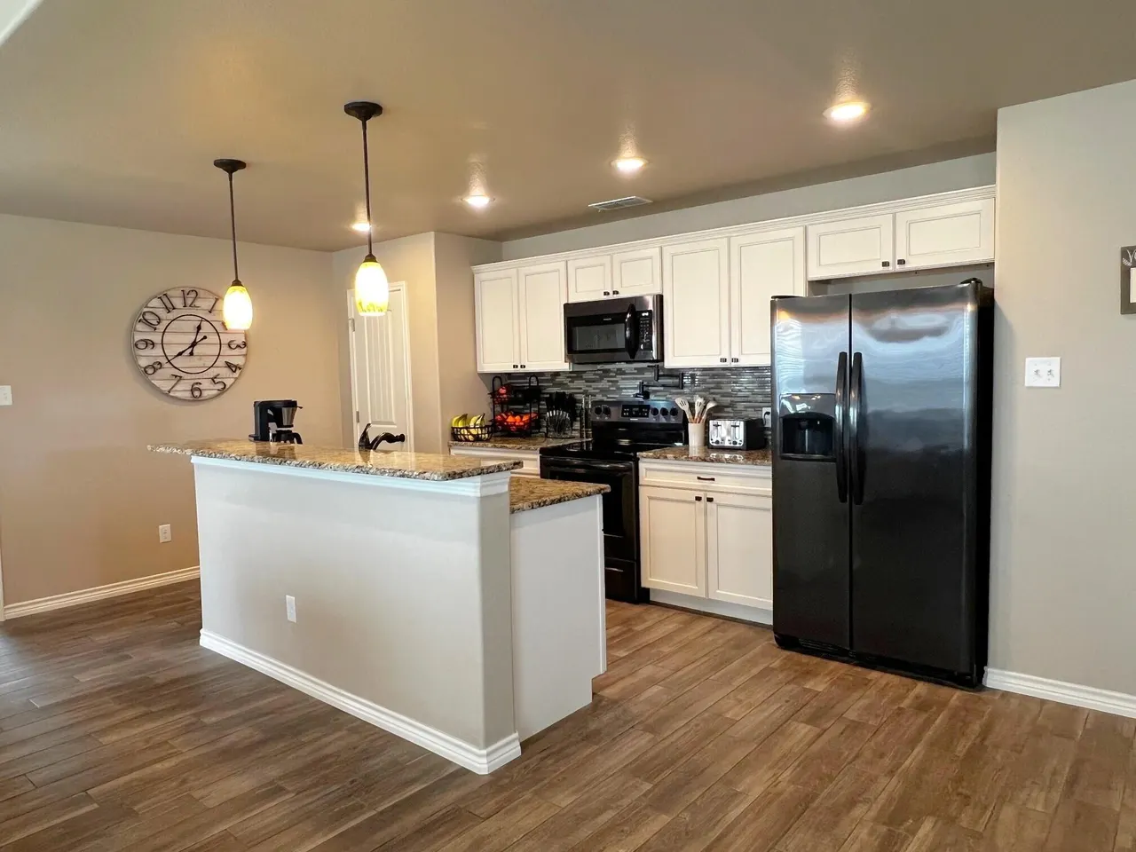 Photo 6 — 8803 10th Place, Lubbock, TX 79416