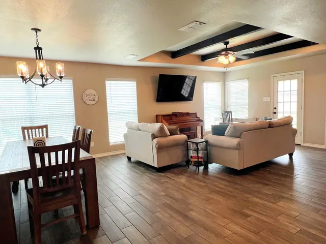 Photo 8 — 8803 10th Place, Lubbock, TX 79416