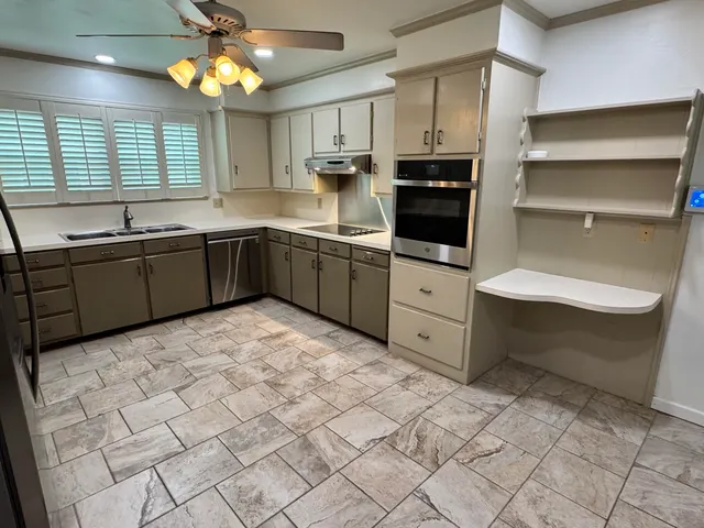 Photo 6 — 215 Lometa Drive, Plainview, TX 79072