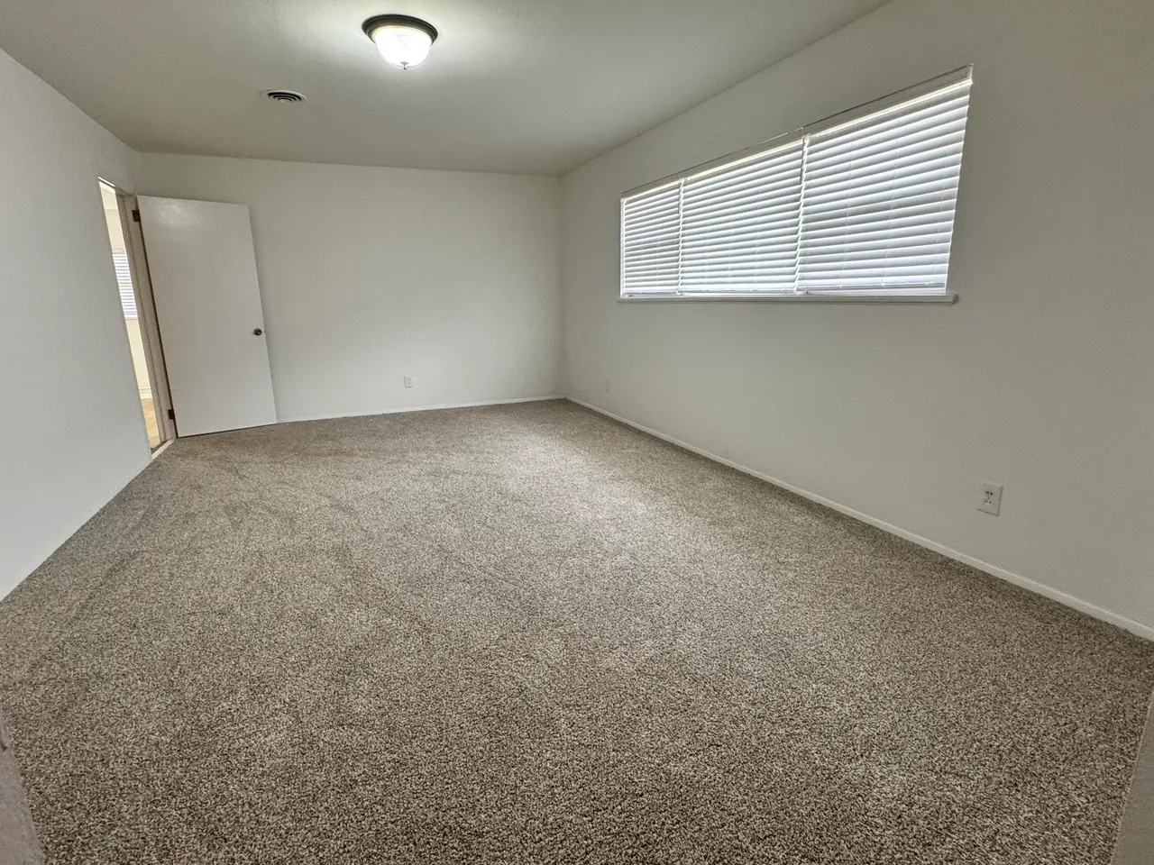 Photo 5 — 1209 Garland Street, Plainview, TX 79072