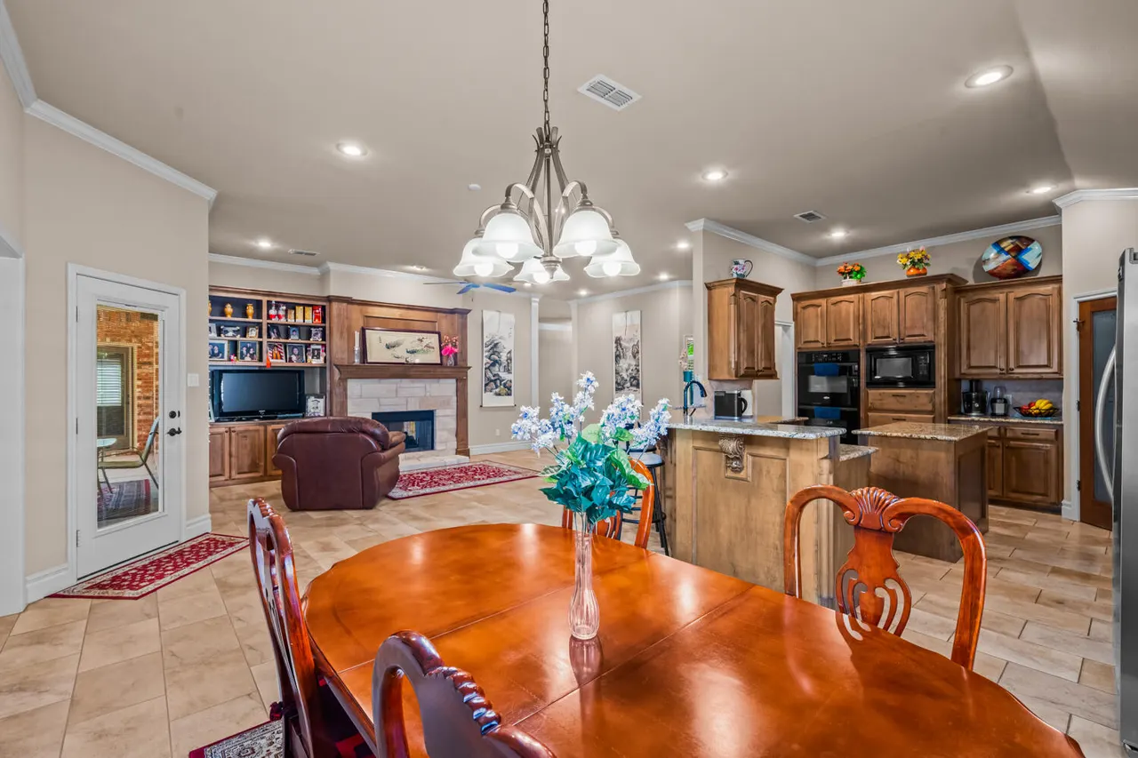 Photo 12 — 6008 90th Street, Lubbock, TX 79424