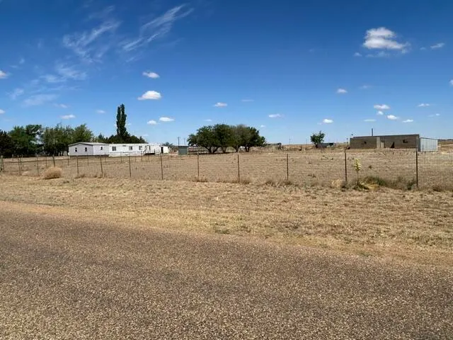 Photo 8 — 6907 Elephant Road, Lubbock, TX 79407