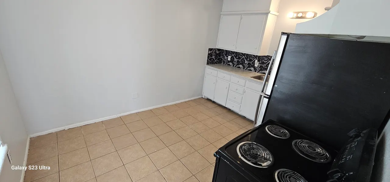Photo 3 — 911 E 37th Street, Lubbock, TX 79404