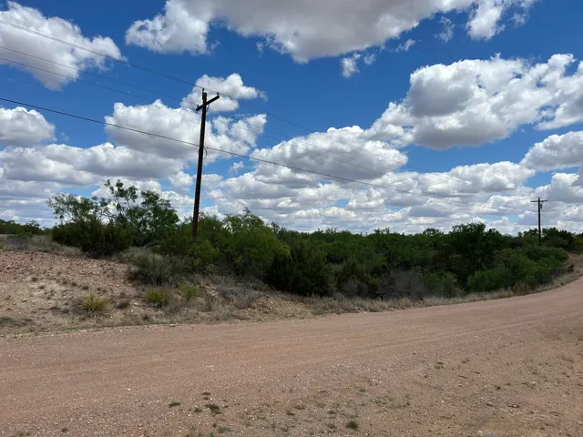 Front exterior — 72-73 Fagan Road, Snyder, TX 79549