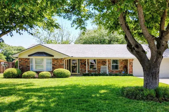 Photo 4 — 1007 W Edwards Street, Olney, TX 76374