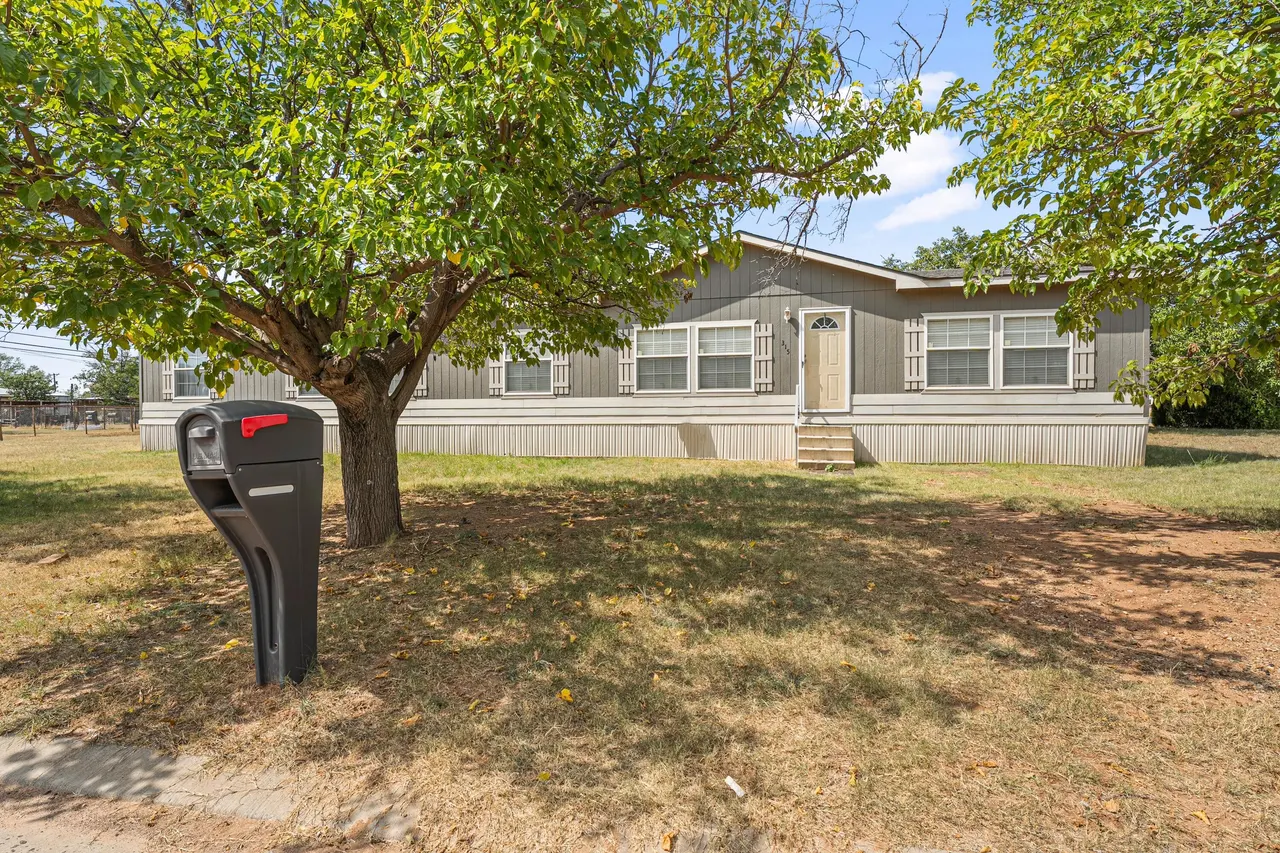 Front exterior — 315 N Ave N, Post, TX 79356