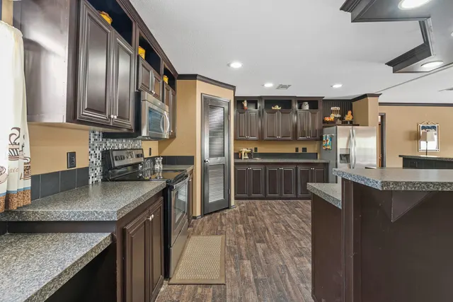 Photo 8 — 315 N Ave N, Post, TX 79356